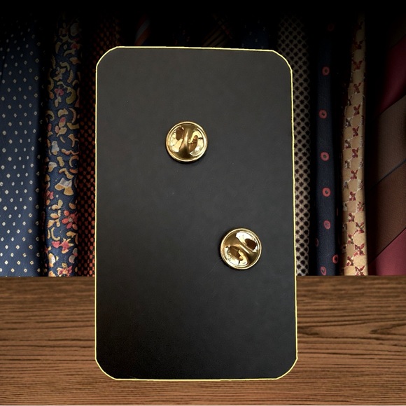 Egyptian Cat Pin Cat Lover Brooch – NWOT - Picture 2 of 3